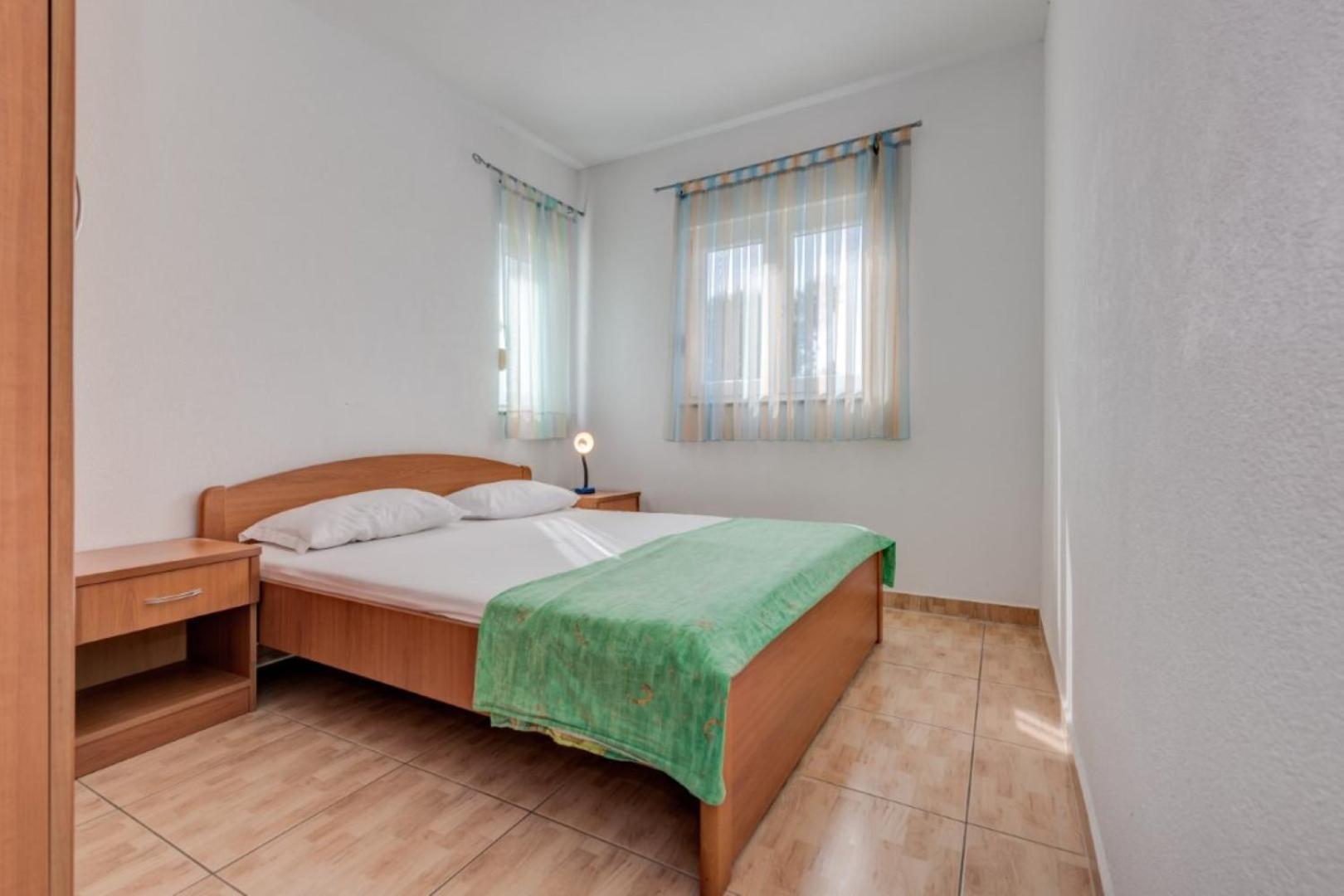Ruza&Nikolina "1" Apartmani - Baška Voda Buitenkant foto